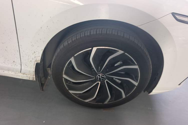 Used Volkswagen Golf 2021 280TSI DSG Pro Right Rear Wheel Hub