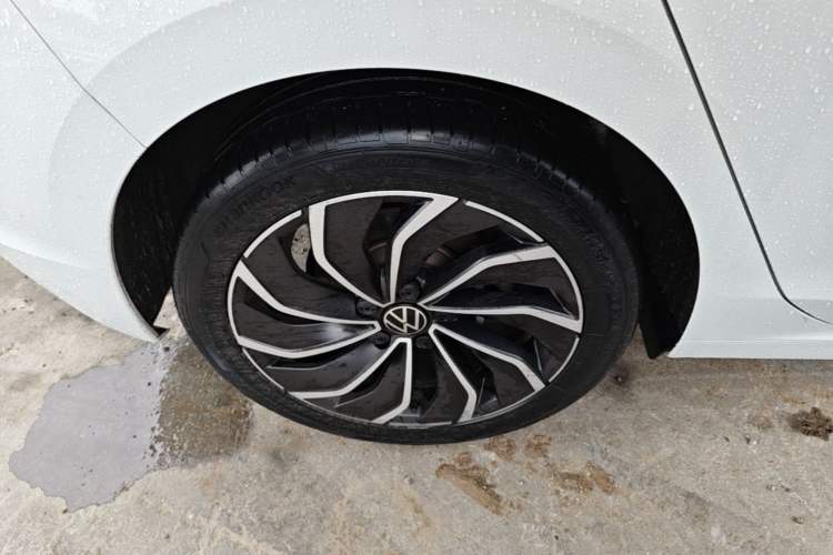 Used Volkswagen Golf 2021 280TSI DSG Pro Right Rear Wheel Hub