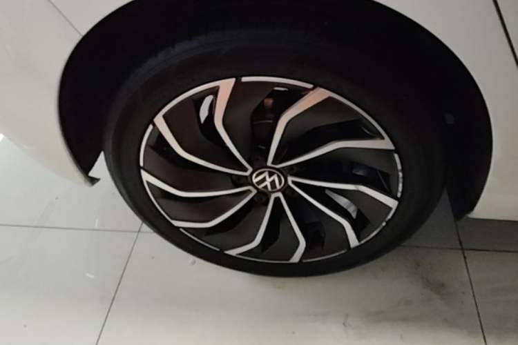 Used Volkswagen Golf 2021 280TSI DSG Pro Right Rear Wheel Hub