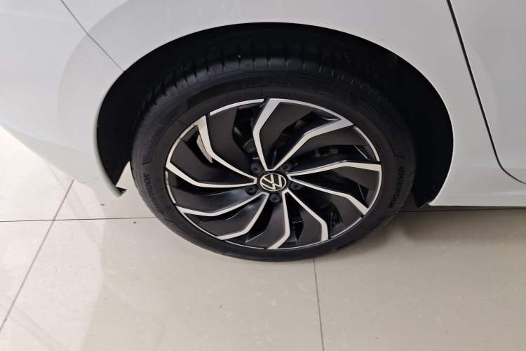 Used Volkswagen Golf 2021 280TSI DSG Pro Right Rear Wheel Hub