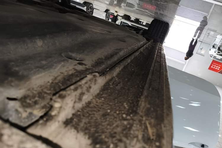 Used Volkswagen Golf 2021 280TSI DSG R-Line Right Side Sill