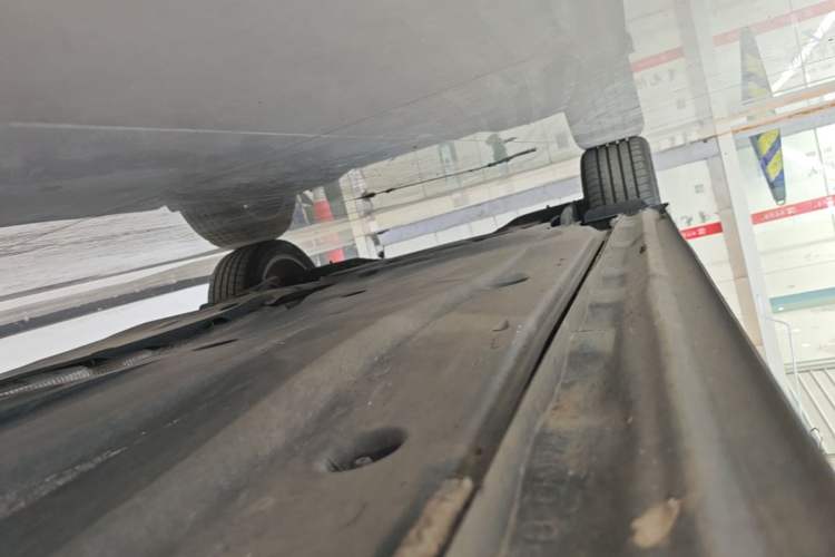 Used Volkswagen Golf 2021 280TSI DSG R-Line Right Side Sill