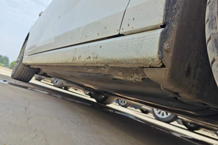 Used Volkswagen Golf 2021 280TSI DSG Pro Right Side Sill