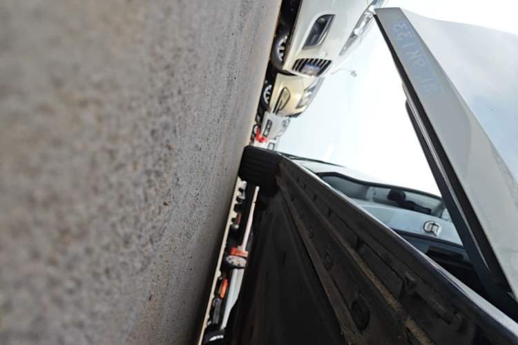 Used Volkswagen Golf 2021 280TSI DSG R-Line Right Side Sill