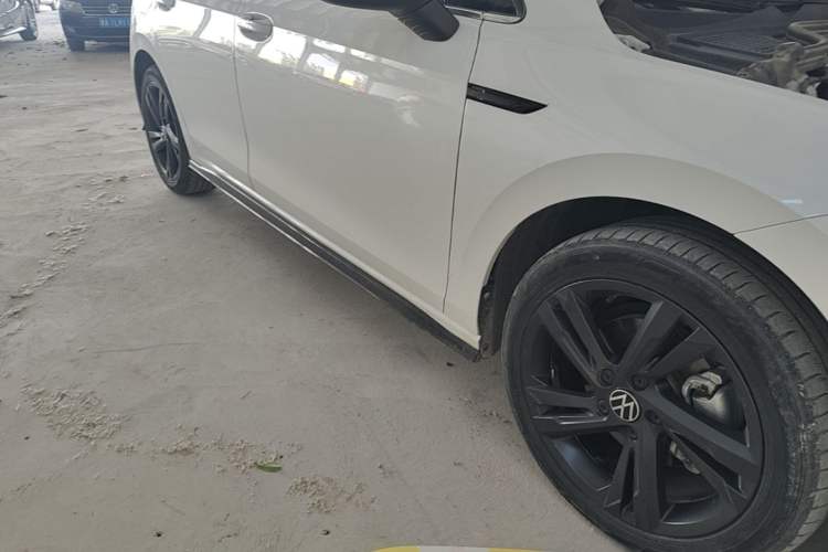 Used Volkswagen Golf 2021 280TSI DSG Pro First Edition Right Side Sill