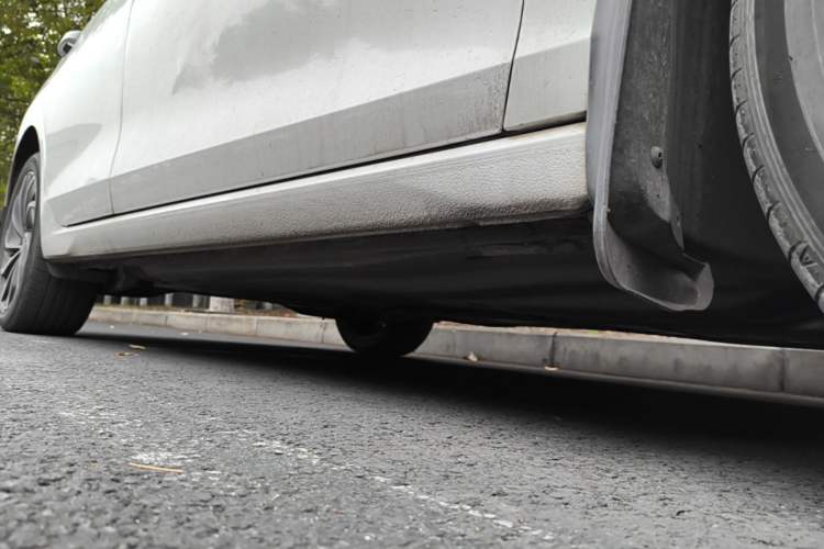 Used Volkswagen Golf 2021 280TSI DSG Pro Right Side Sill