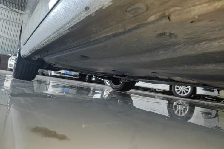Used Volkswagen Golf 2021 280TSI DSG Pro Right Side Sill