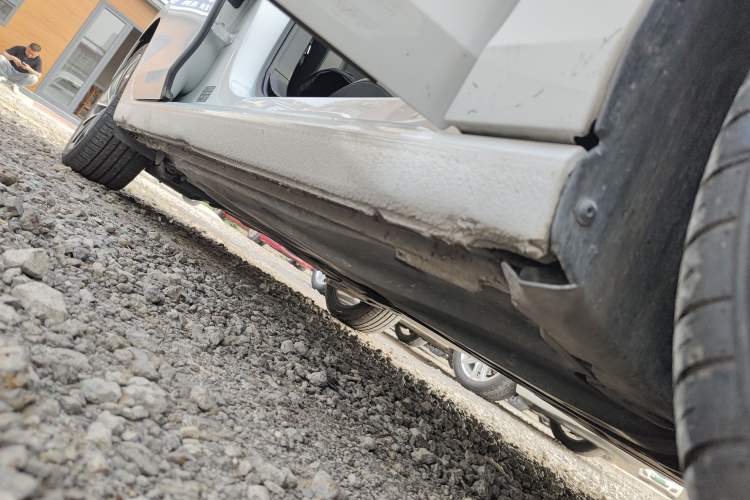Used Volkswagen Golf 2021 200TSI DSG Pro Right Side Sill