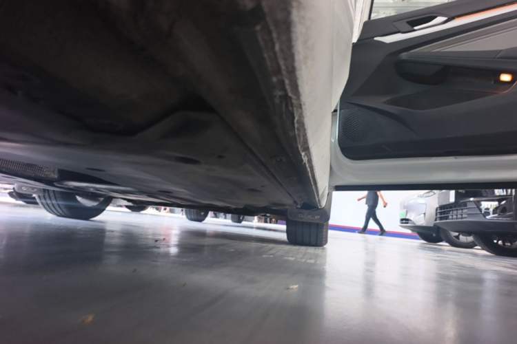 Used Volkswagen Golf 2021 280TSI DSG Pro Right Side Sill