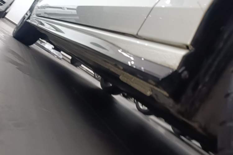 Used Volkswagen Golf 2021 280TSI DSG R-Line Right Side Sill