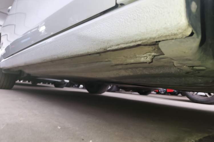 Used Volkswagen Golf 2021 280TSI DSG Pro Right Side Sill
