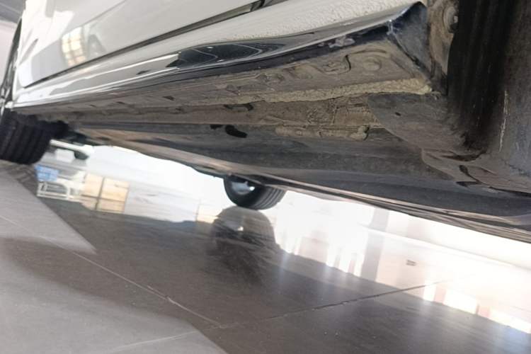 Used Volkswagen Golf 2021 280TSI DSG R-Line Right Side Sill