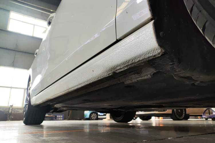 Used Volkswagen Golf 2021 280TSI DSG Pro Right Side Sill