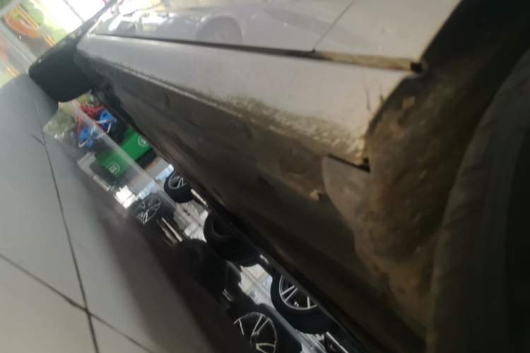 Used Volkswagen Golf 2021 200TSI DSG Pro Right Side Sill