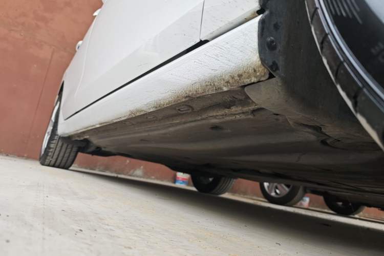 Used Volkswagen Golf 2021 280TSI DSG 30th Anniversary Edition Right Side Sill