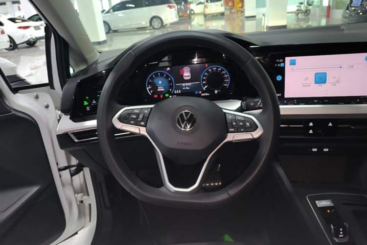 Used Volkswagen Golf 2021 280TSI DSG Pro Steering Wheel
