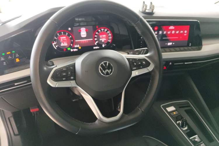 Used Volkswagen Golf 2021 280TSI DSG Pro Steering Wheel