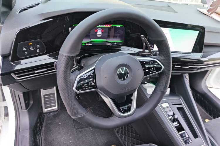 Used Volkswagen Golf 2021 280TSI DSG 30th Anniversary Edition Steering Wheel