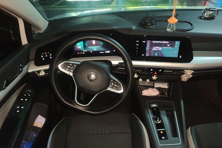 Used Volkswagen Golf 2021 280TSI DSG Pro Steering Wheel