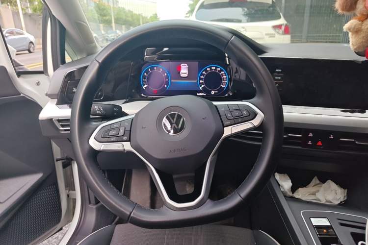 Used Volkswagen Golf 2021 280TSI DSG Pro Steering Wheel