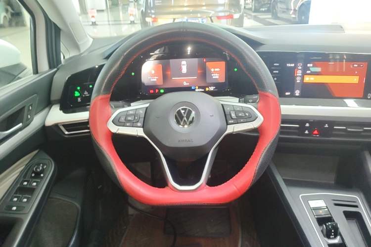 Used Volkswagen Golf 2021 280TSI DSG Pro Steering Wheel