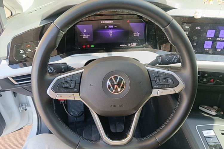 Used Volkswagen Golf 2021 200TSI DSG Pro Steering Wheel