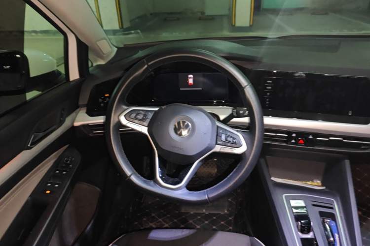 Used Volkswagen Golf 2021 280TSI DSG 30th Anniversary Edition Steering Wheel