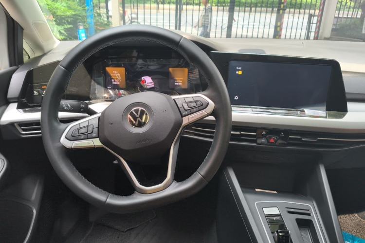 Used Volkswagen Golf 2021 280TSI DSG Pro First Edition Steering Wheel