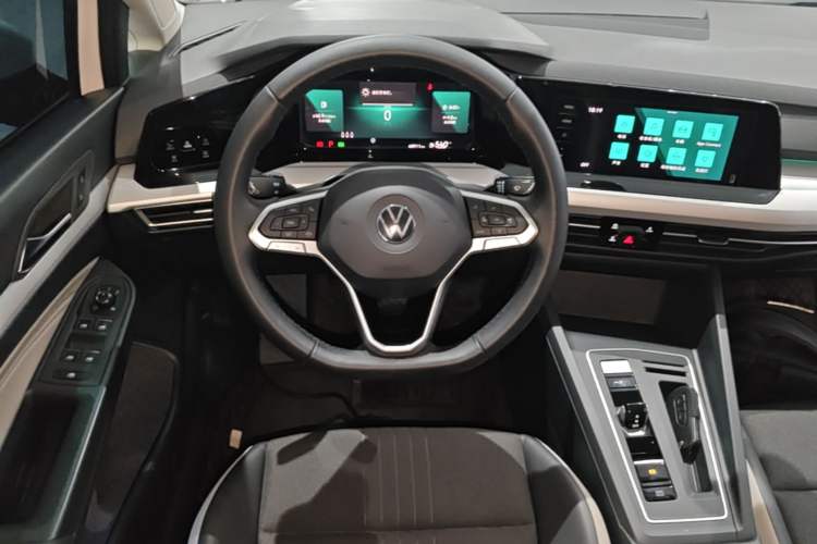 Used Volkswagen Golf 2021 280TSI DSG Pro First Edition Steering Wheel