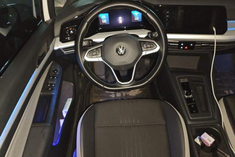 Used Volkswagen Golf 2021 280TSI DSG 30th Anniversary Edition Steering Wheel