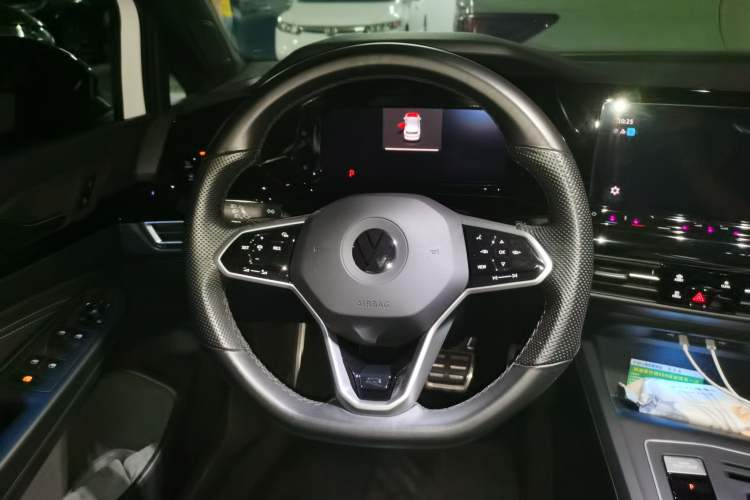 Used Volkswagen Golf 2021 280TSI DSG R-Line Steering Wheel