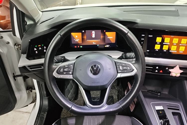Used Volkswagen Golf 2021 280TSI DSG Pro First Edition Steering Wheel