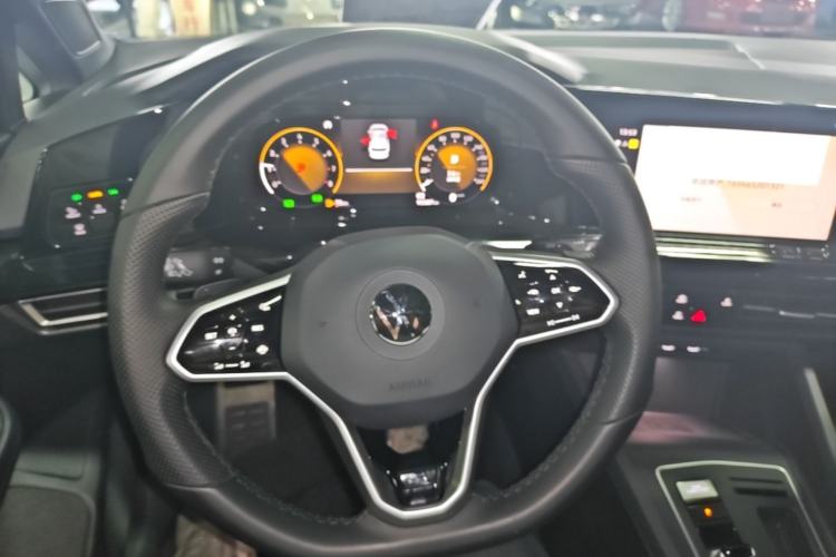 Used Volkswagen Golf 2021 280TSI DSG Pro First Edition Steering Wheel