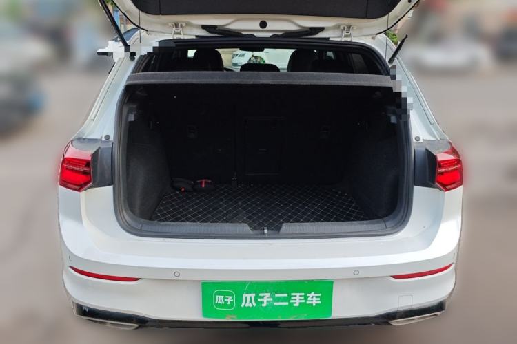 Used Volkswagen Golf 2021 280TSI DSG R-Line Trunk