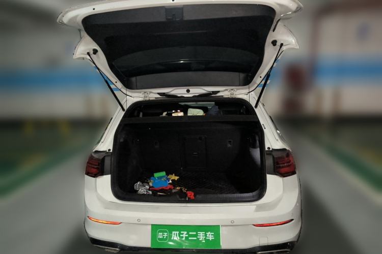 Used Volkswagen Golf 2021 280TSI DSG R-Line Trunk