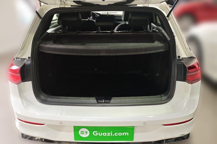 Used Volkswagen Golf 2021 280TSI DSG R-Line Trunk