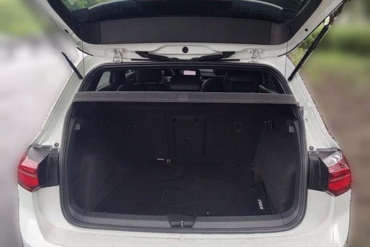 Used Volkswagen Golf 2021 280TSI DSG R-Line Trunk