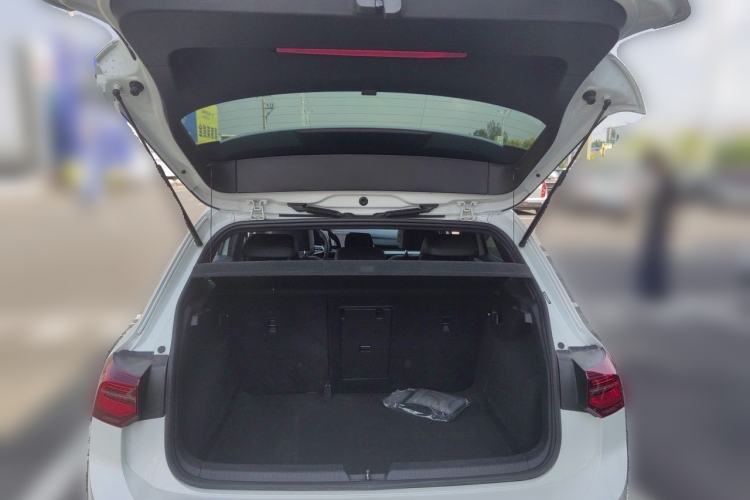 Used Volkswagen Golf 2021 280TSI DSG R-Line Trunk