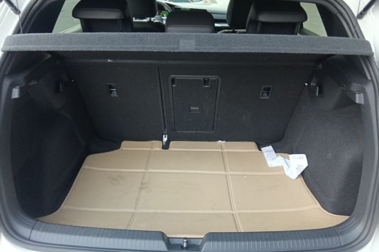 Used Volkswagen Golf 2021 280TSI DSG R-Line Trunk