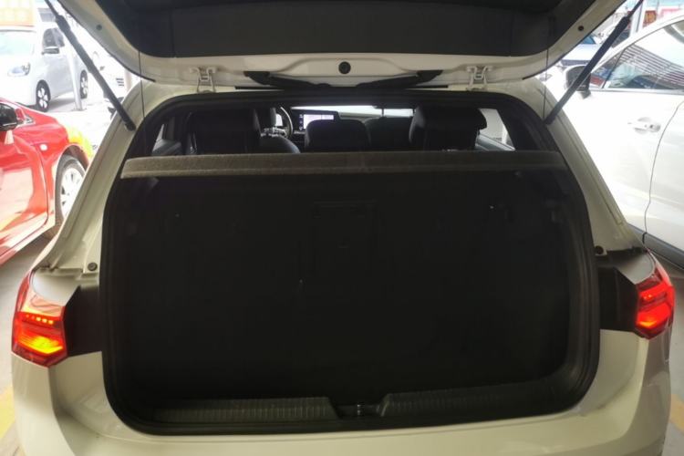 Used Volkswagen Golf 2021 280TSI DSG R-Line Trunk