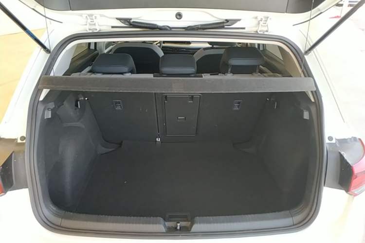 Used Volkswagen Golf 2021 280TSI DSG Pro Trunk