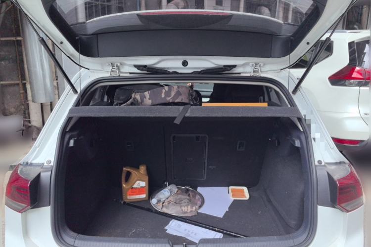 Used Volkswagen Golf 2021 200TSI DSG Pro Trunk