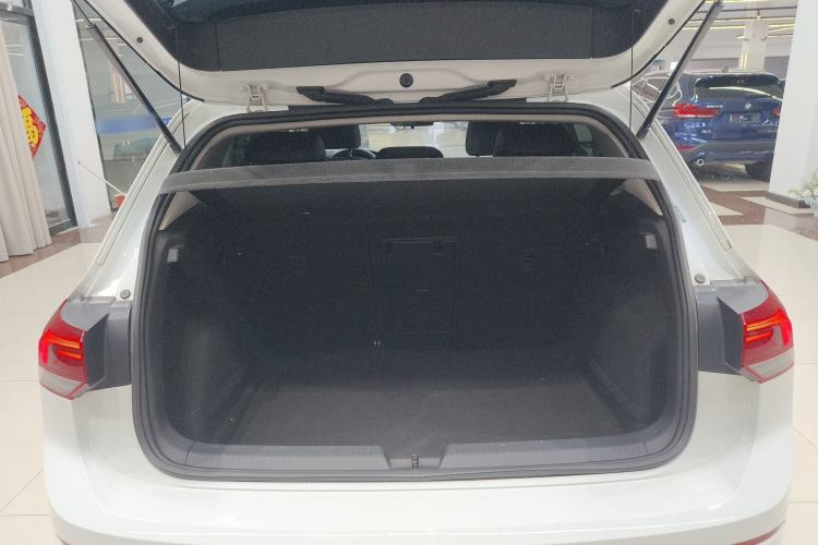 Used Volkswagen Golf 2021 280TSI DSG Pro Trunk