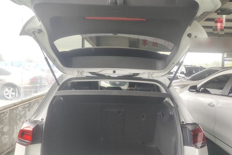 Used Volkswagen Golf 2021 200TSI DSG Pro Trunk