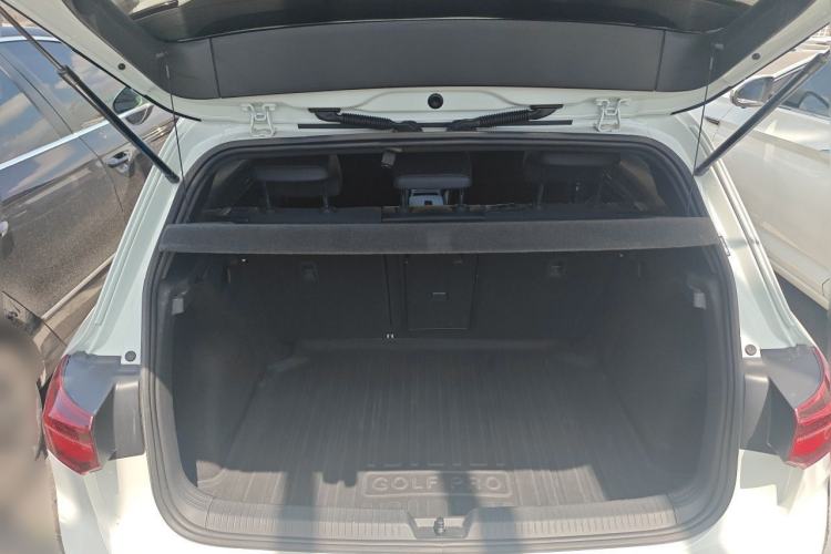 Used Volkswagen Golf 2021 280TSI DSG R-Line Trunk