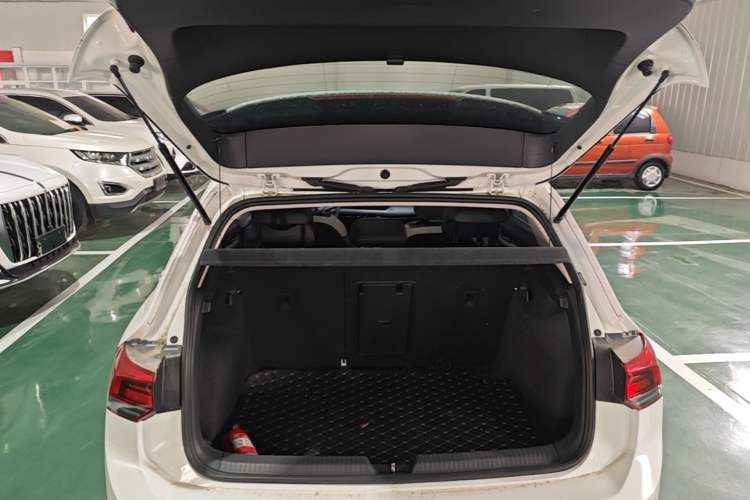 Used Volkswagen Golf 2021 280TSI DSG Pro Trunk