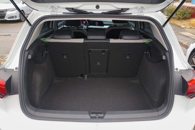 Used Volkswagen Golf 2021 280TSI DSG Pro Trunk