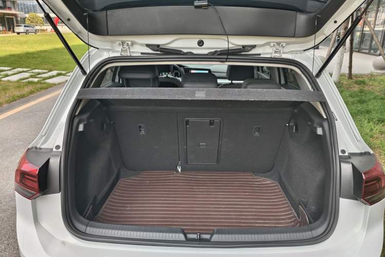 Used Volkswagen Golf 2021 280TSI DSG Pro First Edition Trunk