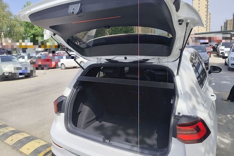 Used Volkswagen Golf 2021 280TSI DSG R-Line Trunk