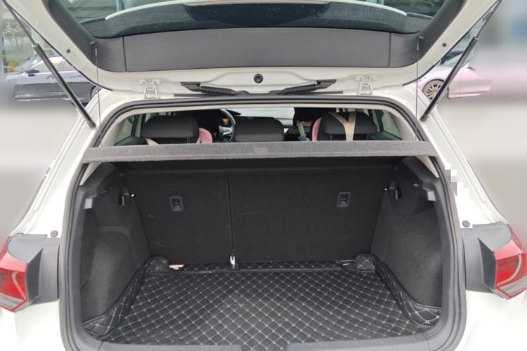 Used Volkswagen Golf 2021 200TSI DSG Trunk